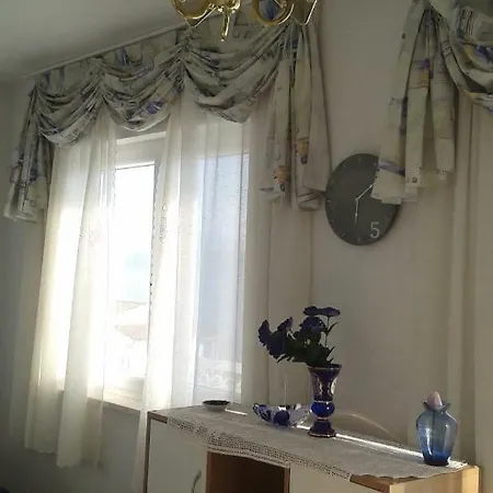 Bajna Appartement *